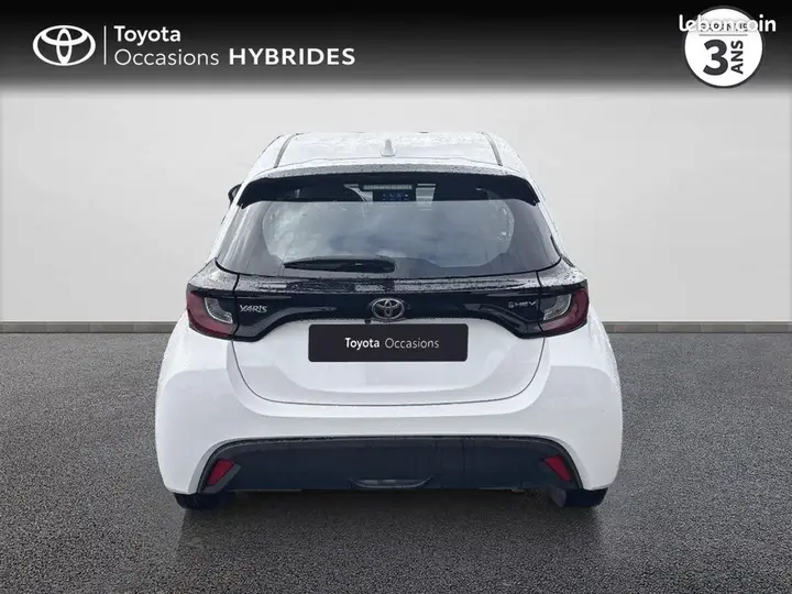 Toyota Yaris 2024 photo 4