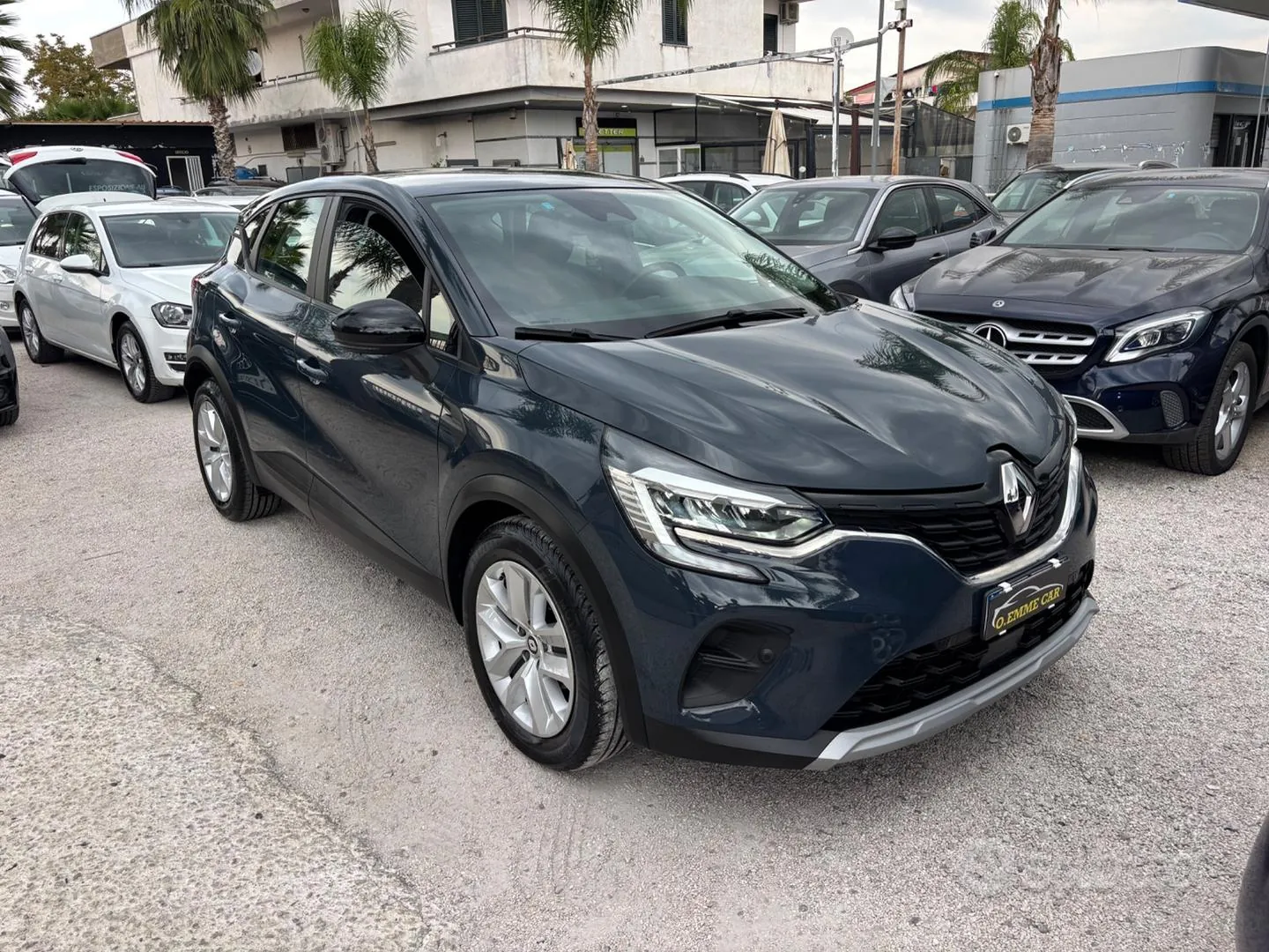 Renault Captur 2021 photo 2