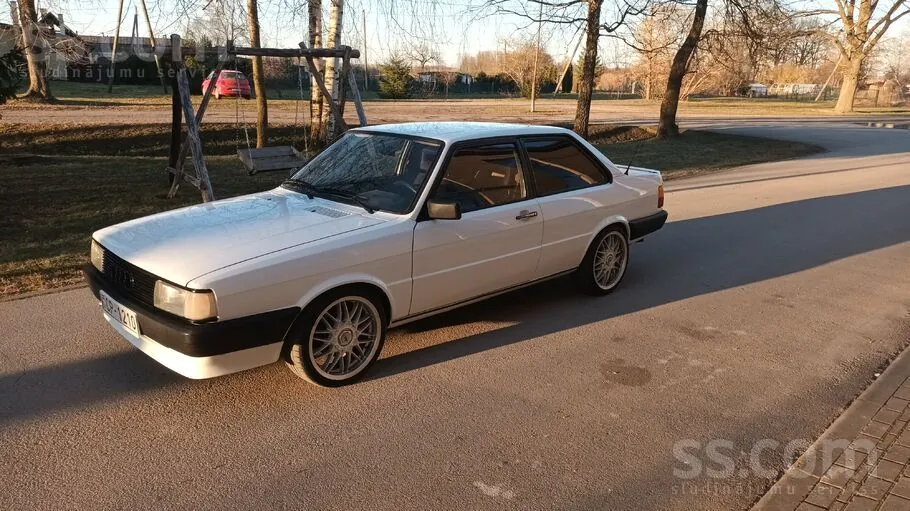 Audi 80 1986 photo 3