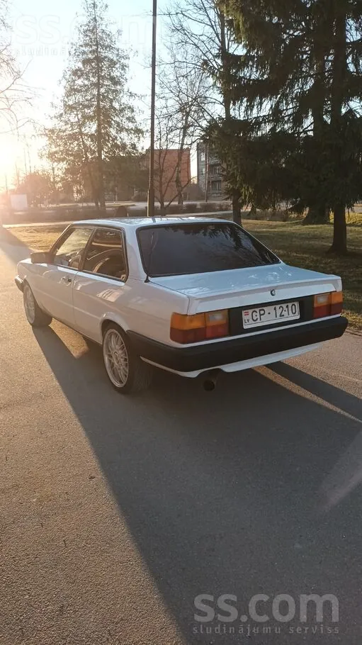 Audi 80 1986 photo 5