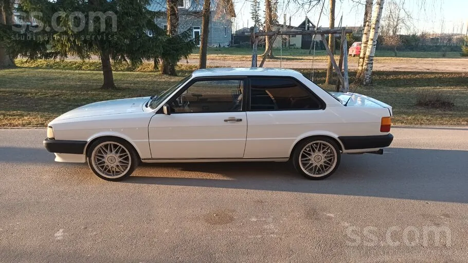 Audi 80 1986 photo 4