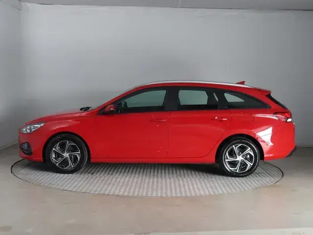 Hyundai I30 Cw 2021 photo 2