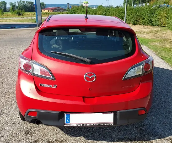 Mazda Mazda3 2009 photo 2