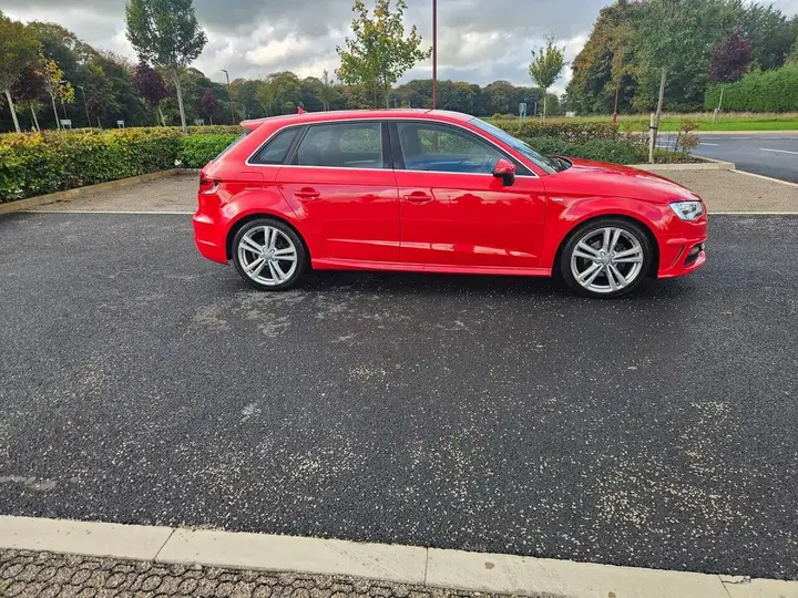 Audi A3 2013 photo 2