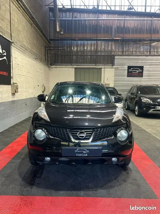 Nissan Juke 2011 photo 2