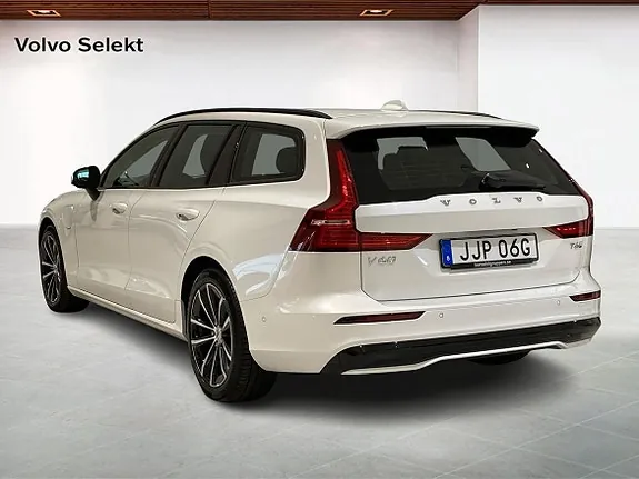 Volvo V60 2026 photo 2