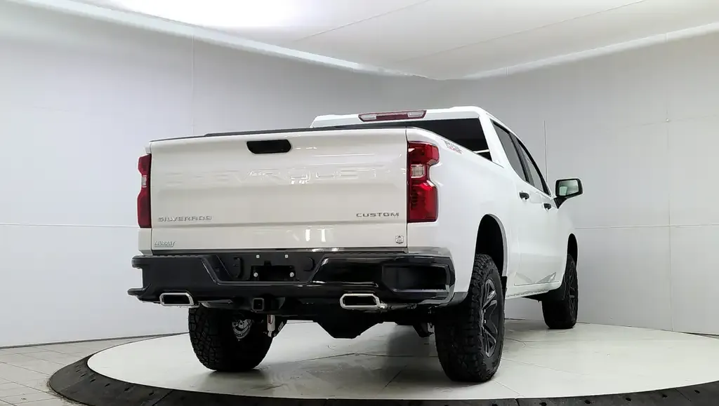 Chevrolet Silverado 1500 2026 photo 4