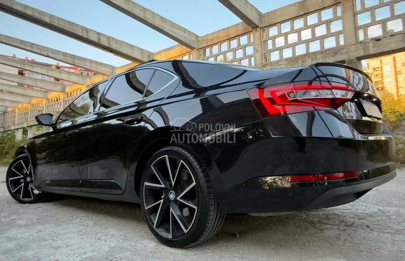 Skoda Superb 2016 photo 4