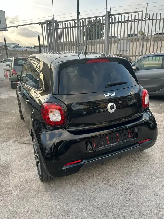 Smart Forfour 2019 photo 5