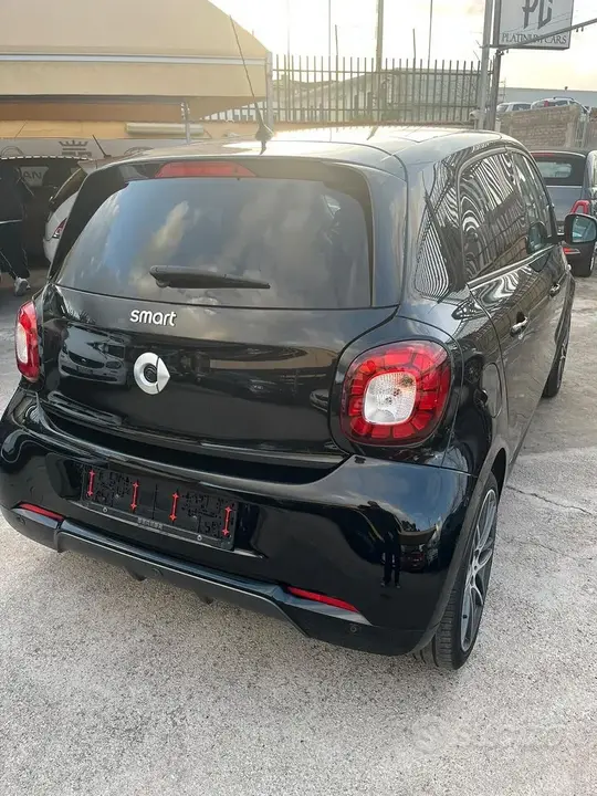 Smart Forfour 2019 photo 4