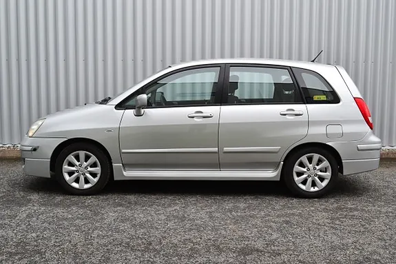 Suzuki Liana 2005 photo 5