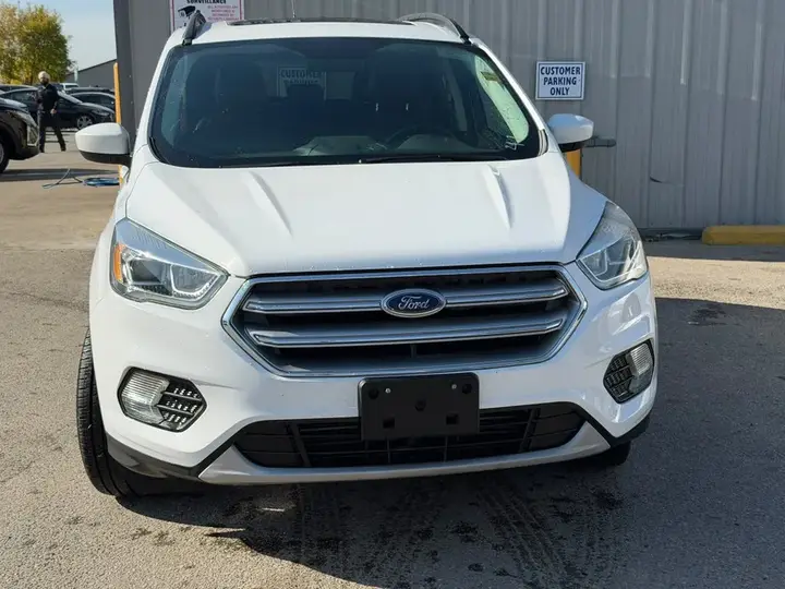 Ford Escape 2017 photo 3
