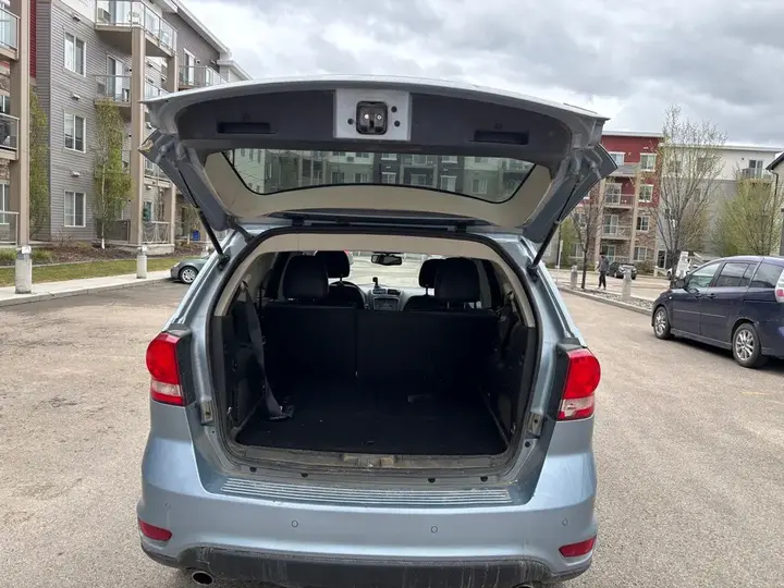 Dodge Journey 2013 photo 3