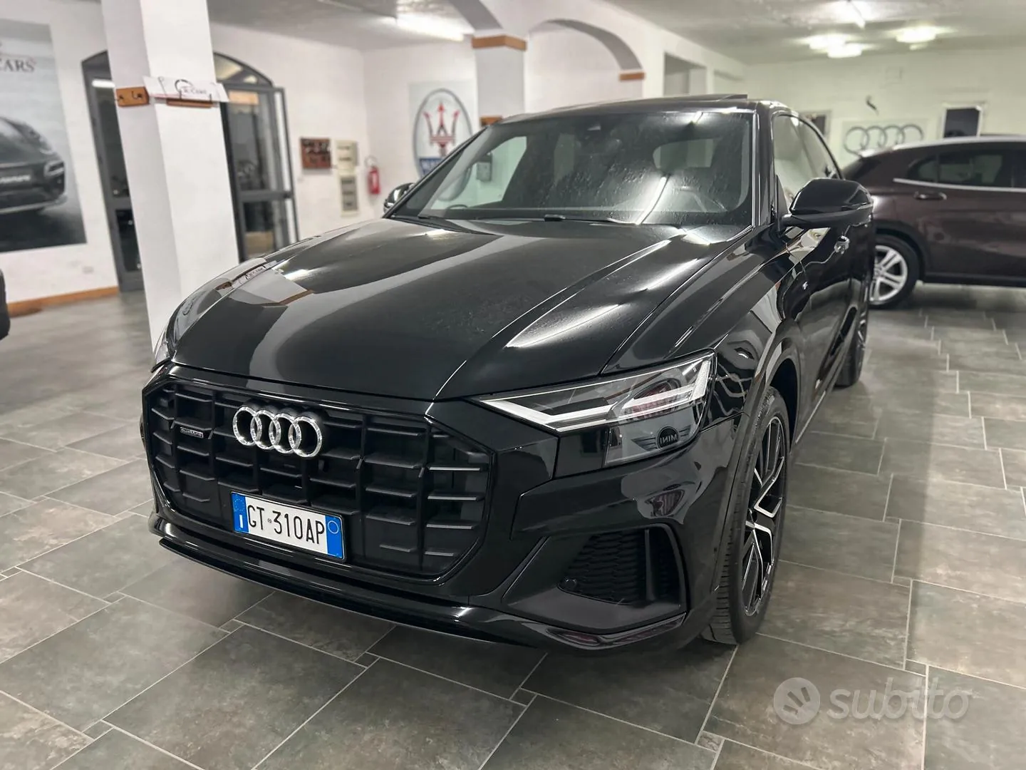 Audi Q8 2023 photo 2