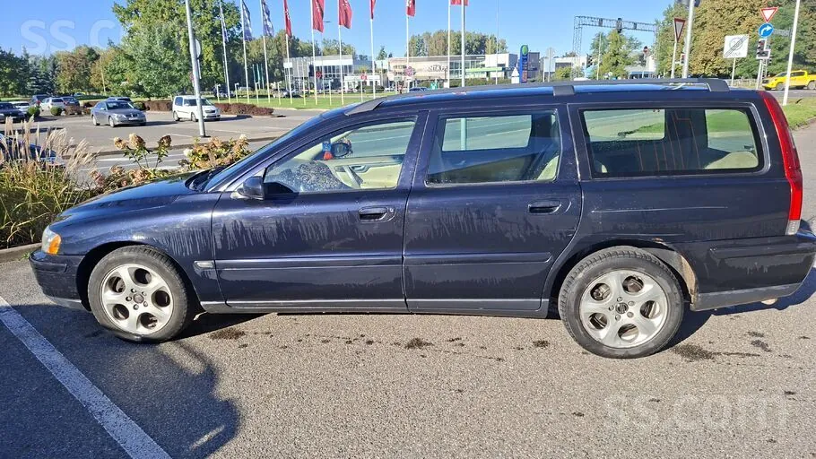 Volvo V70 2005 photo 2