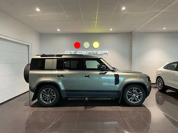Land Rover Defender 110 2020 photo 2