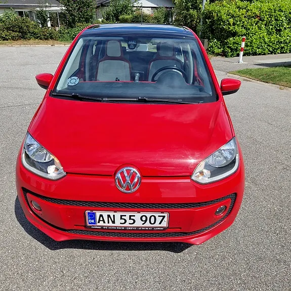 Volkswagen Up 2014 photo 2