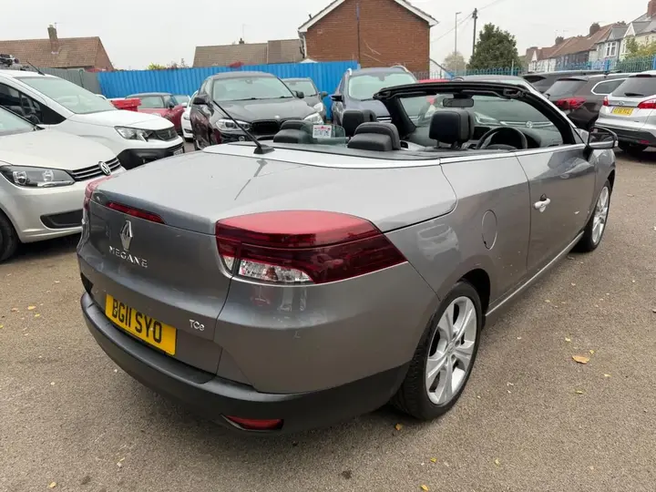 Renault Megane 2011 photo 3
