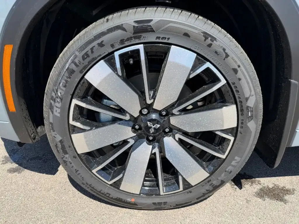 Mitsubishi Outlander 2026 photo 4