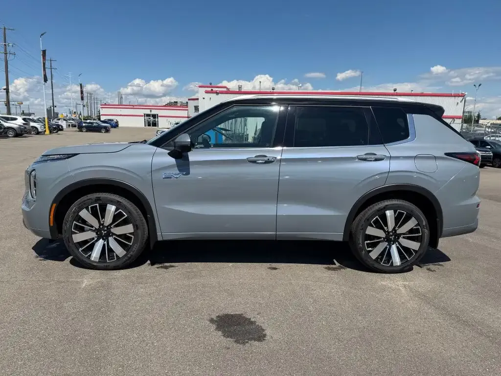 Mitsubishi Outlander 2026 photo 5
