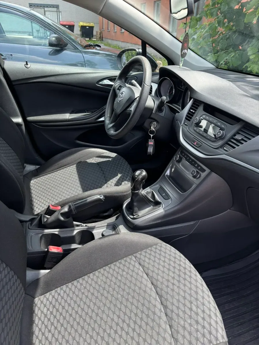 Opel Astra 2016 photo 3
