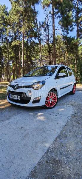Renault Twingo 2013 photo 2