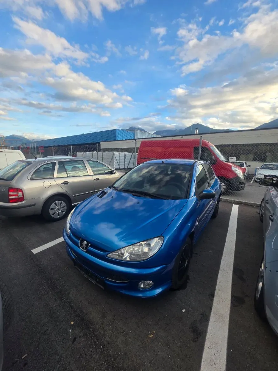 Peugeot 206