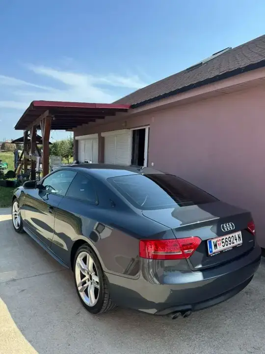 Audi A5 2010 photo 3