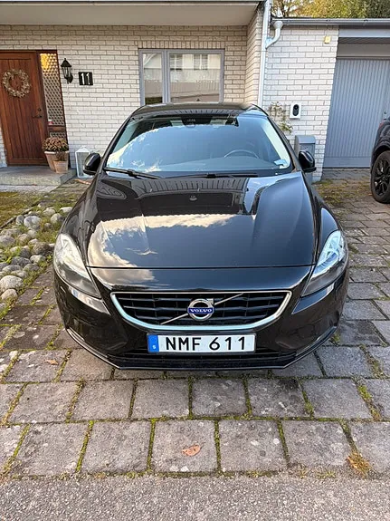 Volvo V40 2015 photo 2
