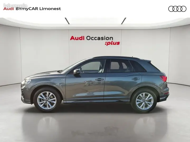 Audi Q3 2022 photo 2