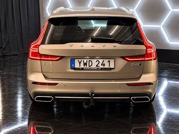 Volvo V60 2019 photo 5