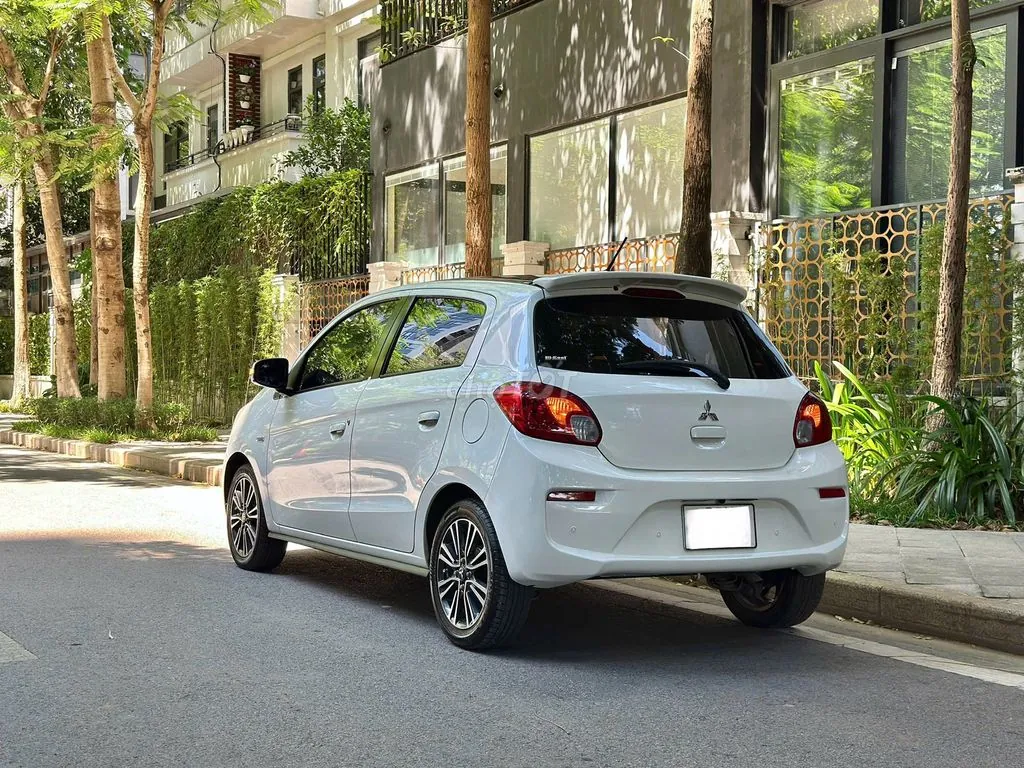 Mitsubishi Mirage 2019 photo 5