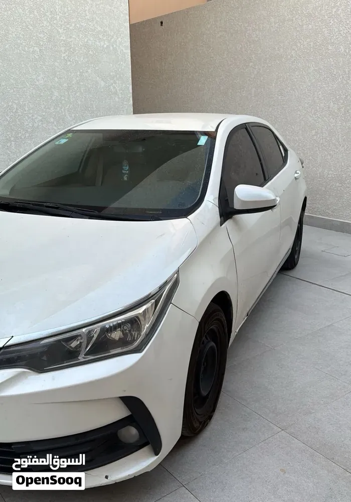 Toyota Corolla 2017 photo 2