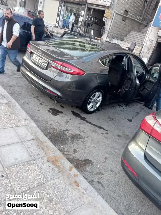 Ford Fusion 2018 photo 2