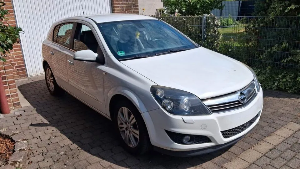 Opel Astra H