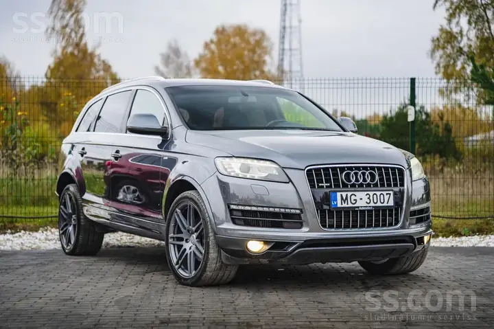 Audi Q7 2010 photo 3
