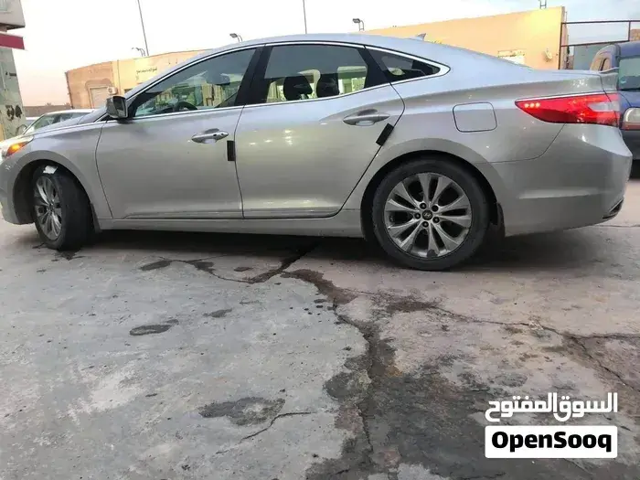Hyundai Azera 2012 photo 2