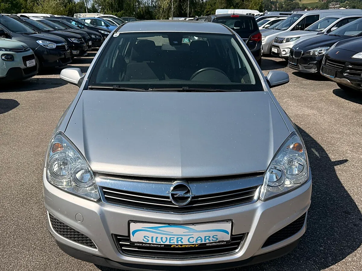 Opel Astra 2007 photo 2