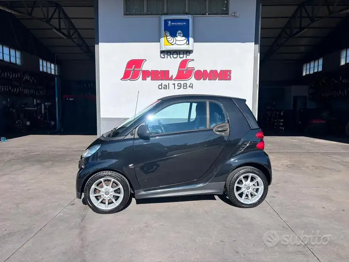 Smart Fortwo 2012 photo 2