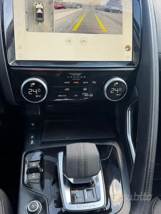 Jaguar E-Pace 2021 photo 5