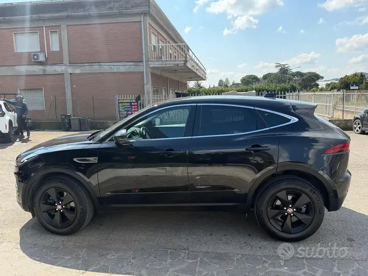 Jaguar E-Pace 2021 photo 4