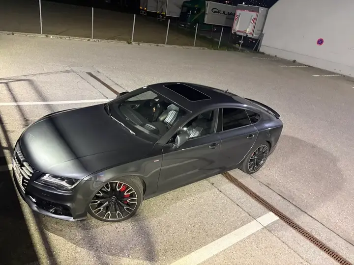 Audi A7 2013 photo 2