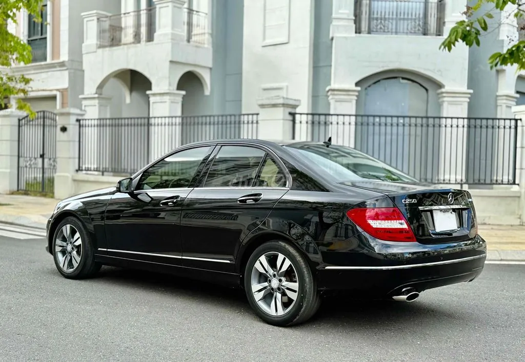Mercedes-Benz C-Class 2014 photo 2