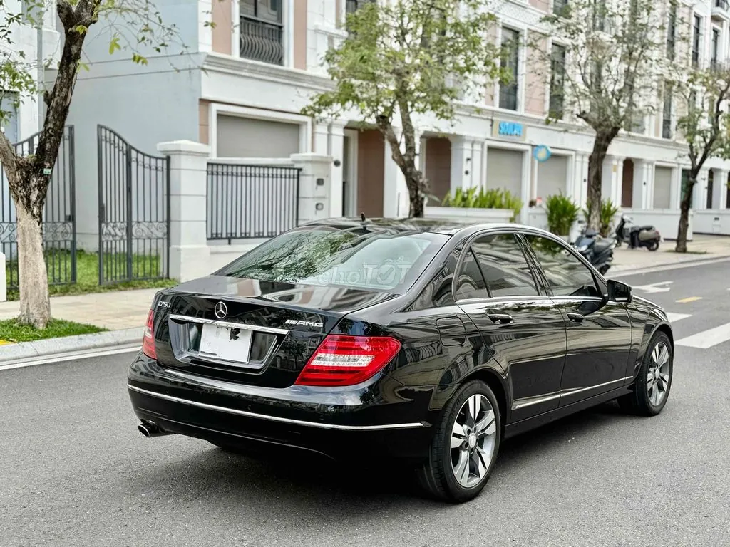 Mercedes-Benz C-Class 2014 photo 5