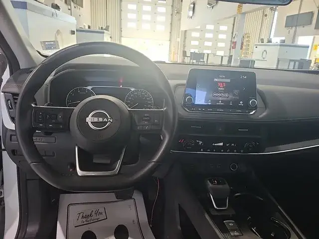 Nissan Rogue 2024 photo 3