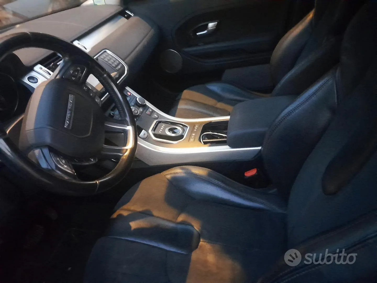 Land Rover Range Rover Evoque 2014 photo 2