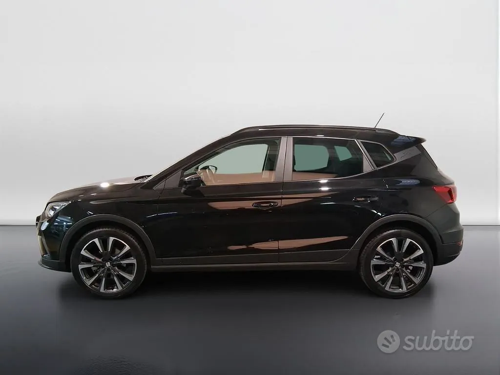 Seat Arona 2024 photo 3