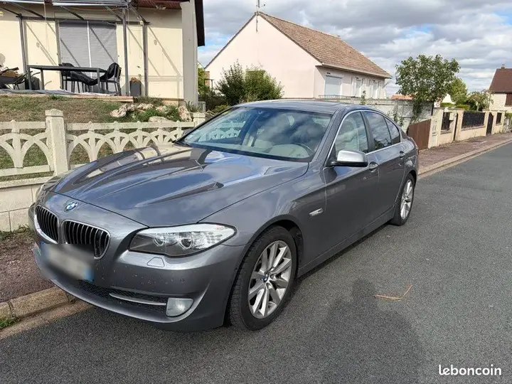 BMW 5 Series 2013 photo 2