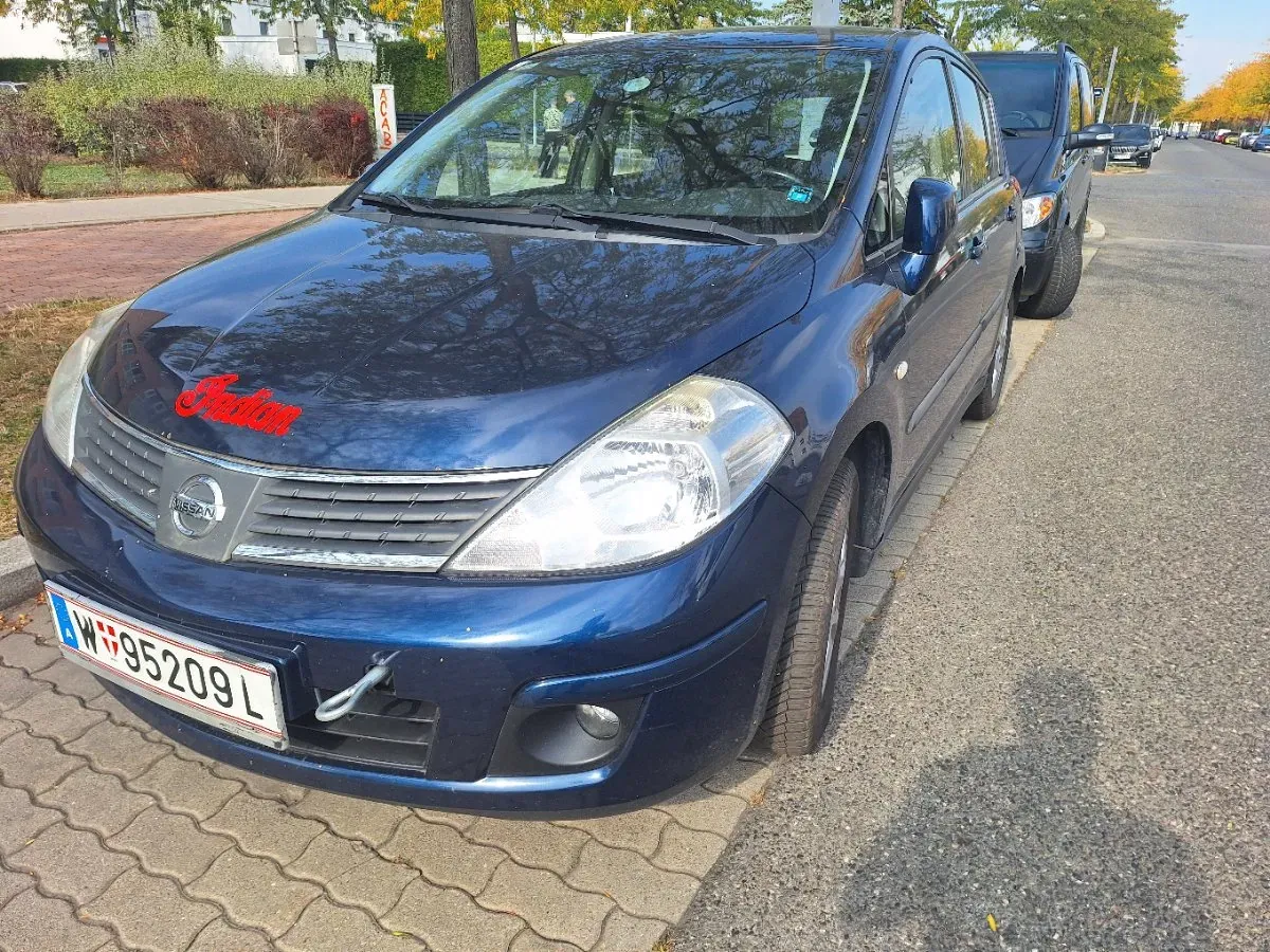 Nissan Tiida 2008 photo 2