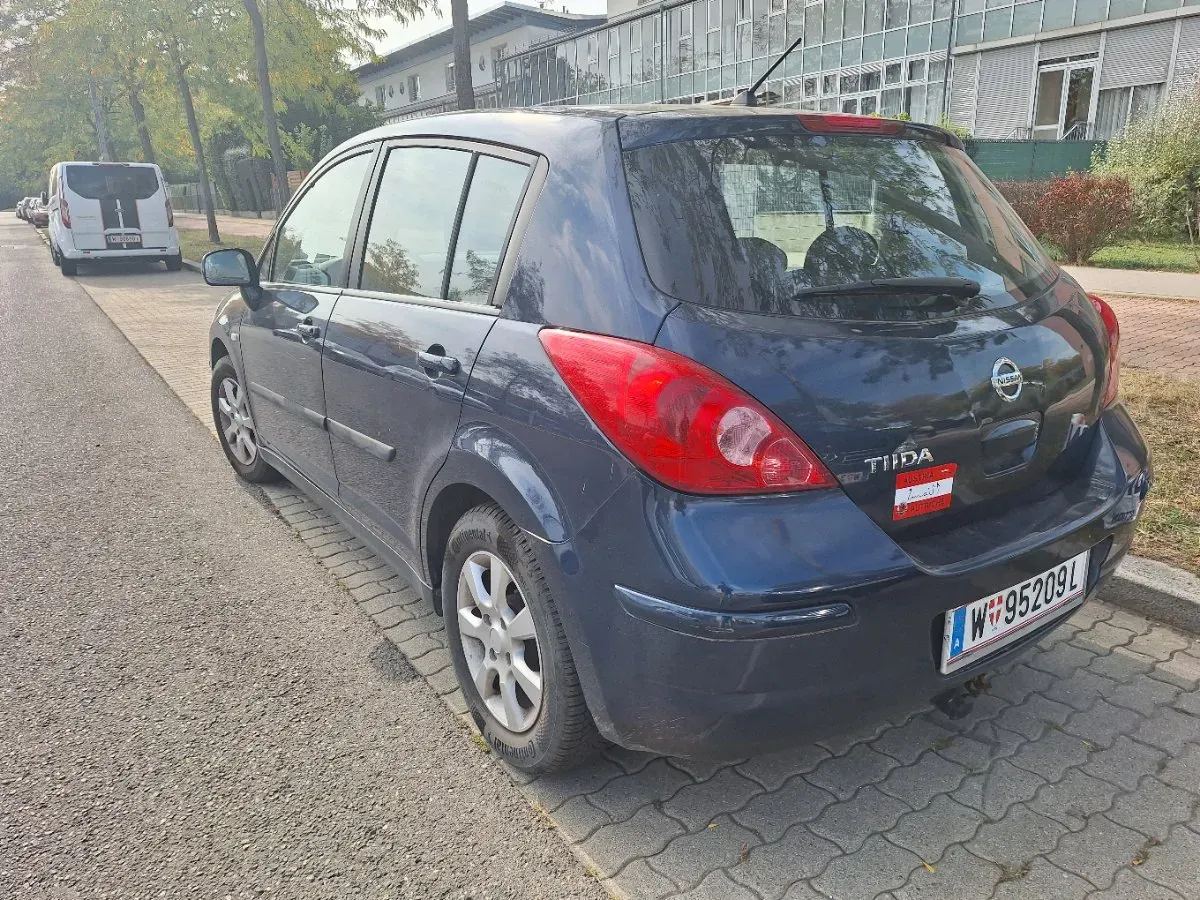 Nissan Tiida 2008 photo 3